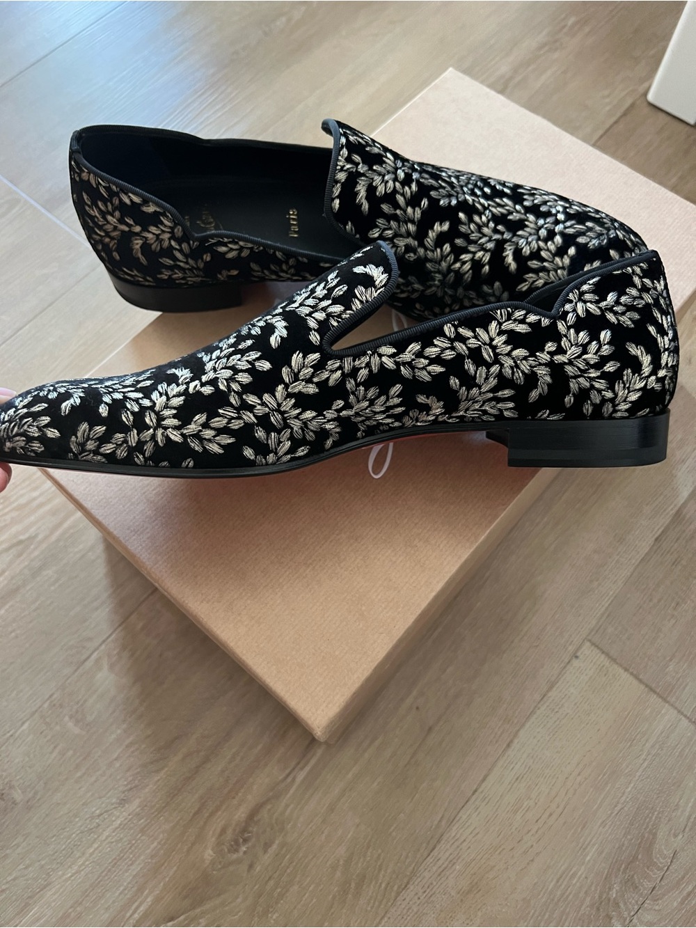 Christian Louboutin New Shoes 42 - 9 sku890 100% Authentic - Picture 6 of 11